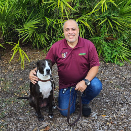 Dog Trainer Orlando Rivera in Vero Beach